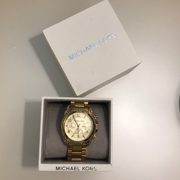 Watch - Picture 3 of 3